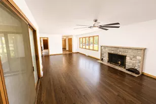 1334 Oakland Dr, Sycamore, IL 60178 - Photo 7