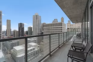 550 N St Clair St, Chicago, IL 60611 - Photo 27