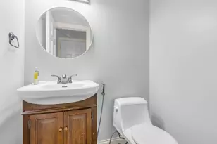 18W266 Knollwood Ln, Villa Park, IL 60181 - Photo 13