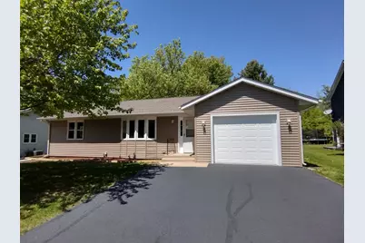 216 Bounty Drive NE, Poplar Grove, IL 61065 - Photo 9