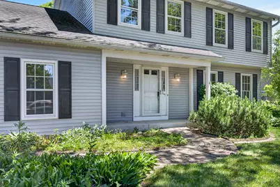 241 Wakefield Lane, Geneva, IL 60134 - Photo 3