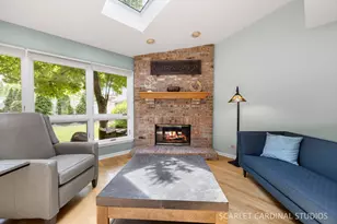 416 W Oak St, Wheaton, IL 60187 - Photo 9