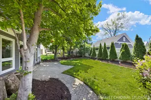 416 W Oak St, Wheaton, IL 60187 - Photo 25