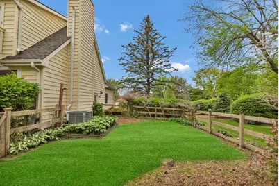 38W643 Bittersweet Lane, Elgin, IL 60124 - Photo 43