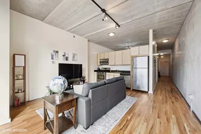 630 N Franklin Street #906, Chicago, IL 60654 - Photo 3