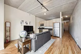 630 N Franklin St, Chicago, IL 60654 - Photo 3