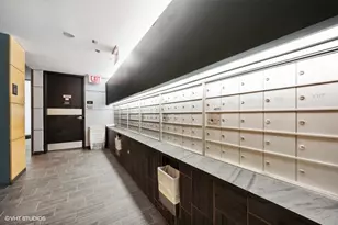 630 N Franklin St, Chicago, IL 60654 - Photo 9