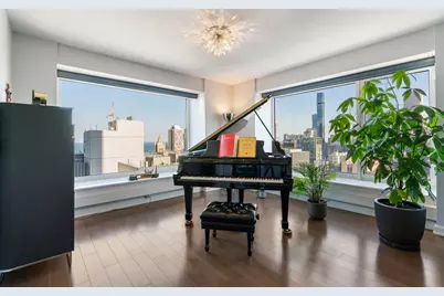 161 E Chicago Avenue #33B, Chicago, IL 60611 - Photo 5