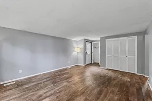 704 E Lincoln St, Monticello, IL 61856 - Photo 7