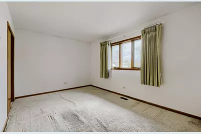 496 Sheridan Lane, Schaumburg, IL 60193 - Photo 17