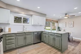 657 W Armitage Ave, Elmhurst, IL 60126 - Photo 17