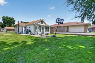 111 Buchanan St, Morris, IL 60450 - Photo 23