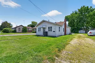 111 Buchanan St, Morris, IL 60450 - Photo 1
