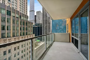 160 E Illinois St, Chicago, IL 60611 - Photo 7