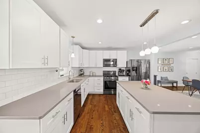 100 N Eastwood Avenue, Mount Prospect, IL 60056 - Photo 11