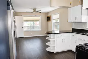 10941 S Kedzie Ave, Chicago, IL 60655 - Photo 5