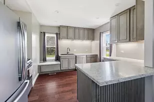 307 W Army Trail Rd, Bloomingdale, IL 60108 - Photo 3