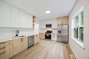 1107 Victoria Ave, North Chicago, IL 60064 - Photo 9