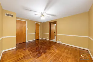 210 S Gladstone Ave, Aurora, IL 60506 - Photo 23