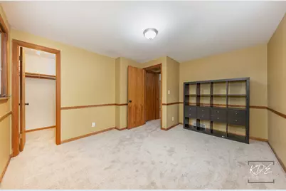 210 S Gladstone Avenue, Aurora, IL 60506 - Photo 25