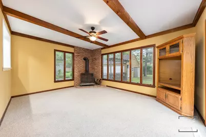 210 S Gladstone Avenue, Aurora, IL 60506 - Photo 11