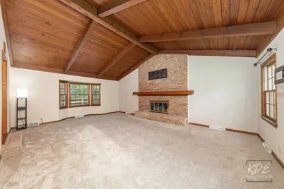 210 S Gladstone Avenue, Aurora, IL 60506 - Photo 15