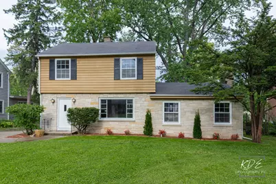 210 S Gladstone Avenue, Aurora, IL 60506 - Photo 1