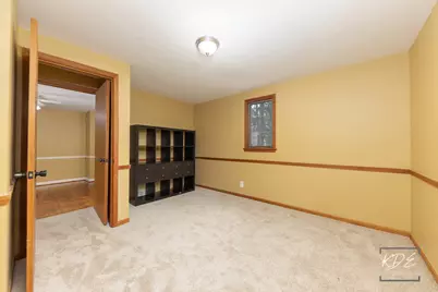 210 S Gladstone Avenue, Aurora, IL 60506 - Photo 27