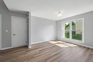 501 Bloomfield Dr, Bolingbrook, IL 60440 - Photo 9