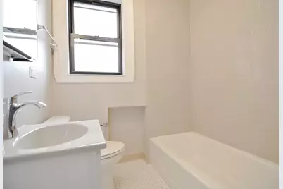 817 W Lakeside Place #611, Chicago, IL 60640 - Photo 19