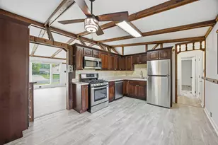 6 Beacon Ave, Romeoville, IL 60446 - Photo 5