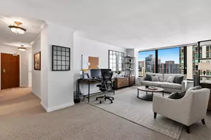 155 N Harbor Dr, Chicago, IL 60601 - Photo 3