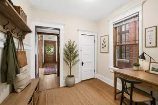 1454 W Cuyler Ave, Chicago, IL 60613 - Photo 17