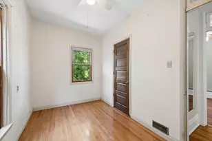 1454 W Cuyler Ave, Chicago, IL 60613 - Photo 29