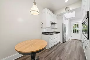 1454 W Cuyler Ave, Chicago, IL 60613 - Photo 7