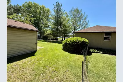 1006 N Sangamon Avenue, Gibson City, IL 60936 - Photo 13