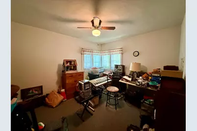 1006 N Sangamon Avenue, Gibson City, IL 60936 - Photo 7