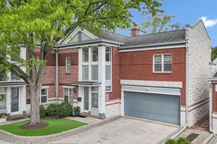15 Manchester Ln, Elmhurst, IL 60126 - Photo 1