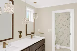15 Manchester Ln, Elmhurst, IL 60126 - Photo 19