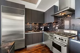 600 N Fairbanks Ct, Chicago, IL 60611 - Photo 7