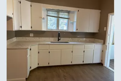 425 W Cleveland Street, Spring Valley, IL 61362 - Photo 9