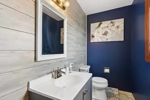 7422 162nd St, Tinley Park, IL 60477 - Photo 9