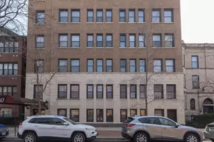 817 W Lakeside Pl, Chicago, IL 60640 - Photo 1