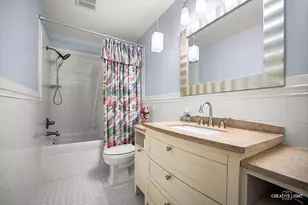 128 N Hale Ave, Bartlett, IL 60103 - Photo 9