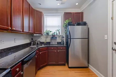 7050 N Damen Avenue #3S, Chicago, IL 60645 - Photo 9