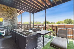 3056 N Lincoln Ave, Chicago, IL 60657 - Photo 13