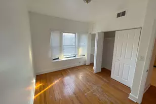 115 E 60th St, Chicago, IL 60637 - Photo 11