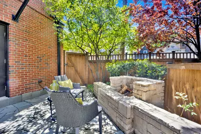 1621 W Rosehill Drive, Chicago, IL 60660 - Photo 79