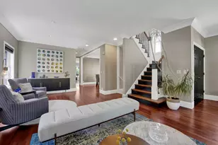 1621 W Rosehill Dr, Chicago, IL 60660 - Photo 9