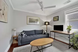 1621 W Rosehill Dr, Chicago, IL 60660 - Photo 55